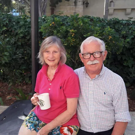 ホームステイ セルムネット マルタ ナッシャー