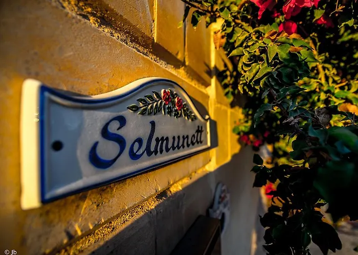 Gazde/Camere de închiriat Selmunett Naxxar