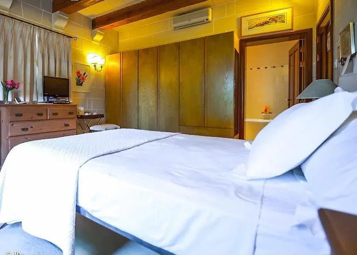 Selmunett Gazde/Camere de închiriat *